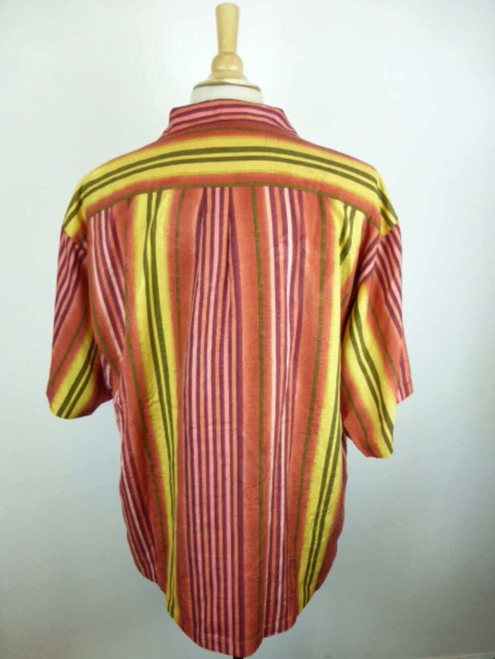 TOMMY BAHAMA vertical stripe silk hawaiian shirt L - Picture 3 of 5